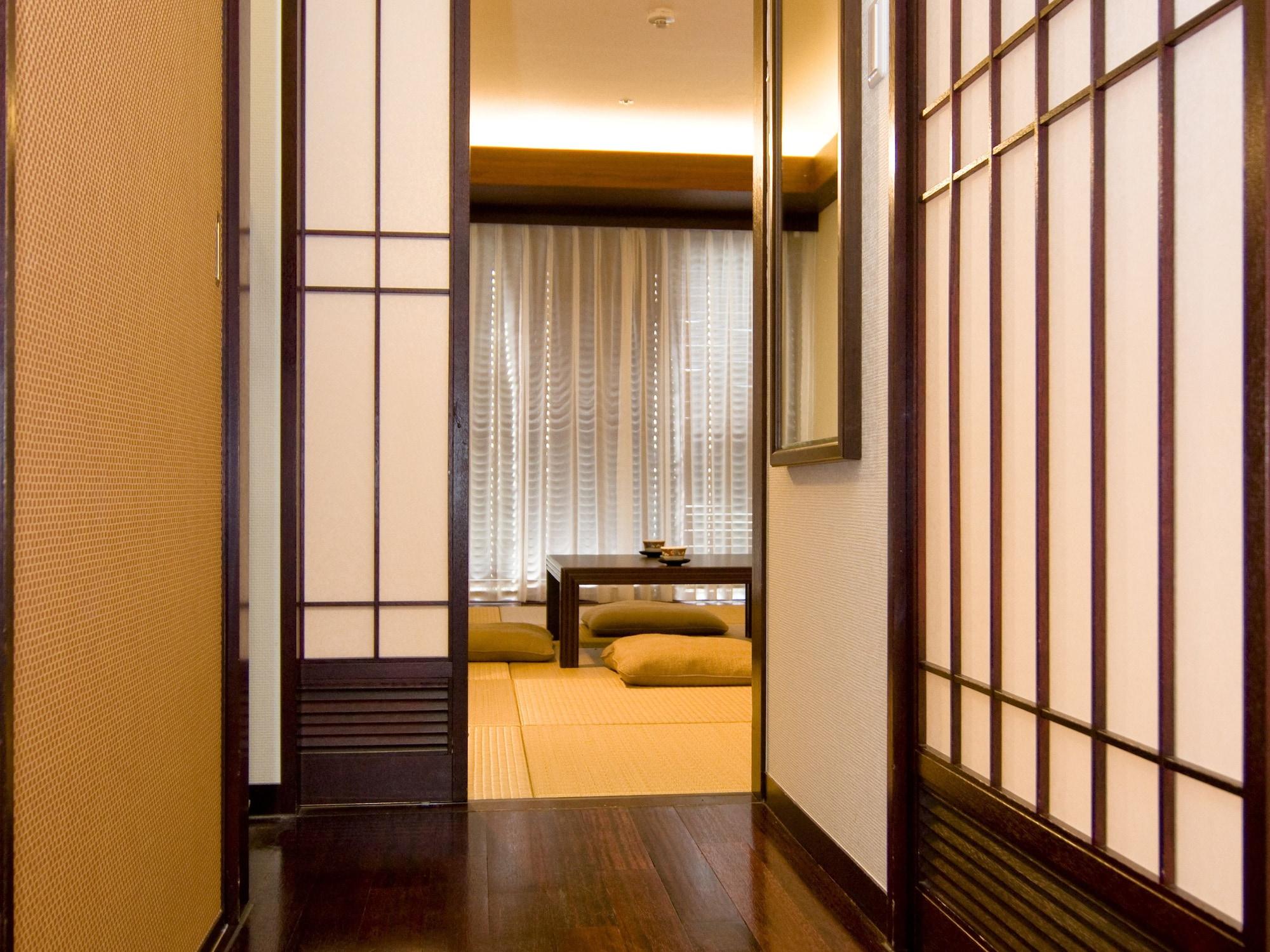 Royal Hotel Okinawa Zanpamisaki Йомитан Екстериор снимка