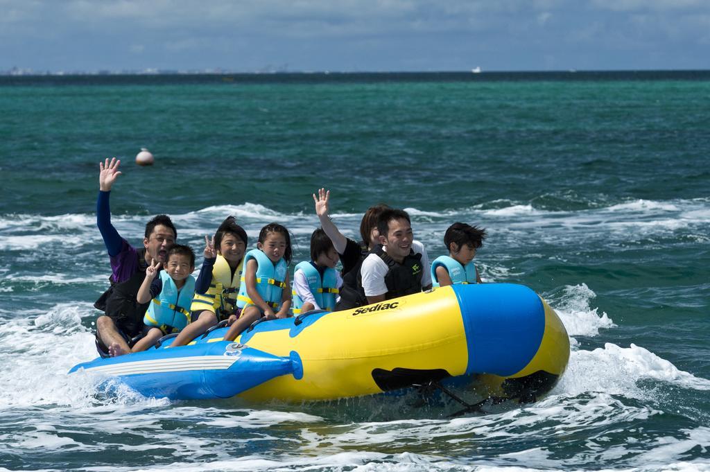 Royal Hotel Okinawa Zanpamisaki Йомитан Екстериор снимка