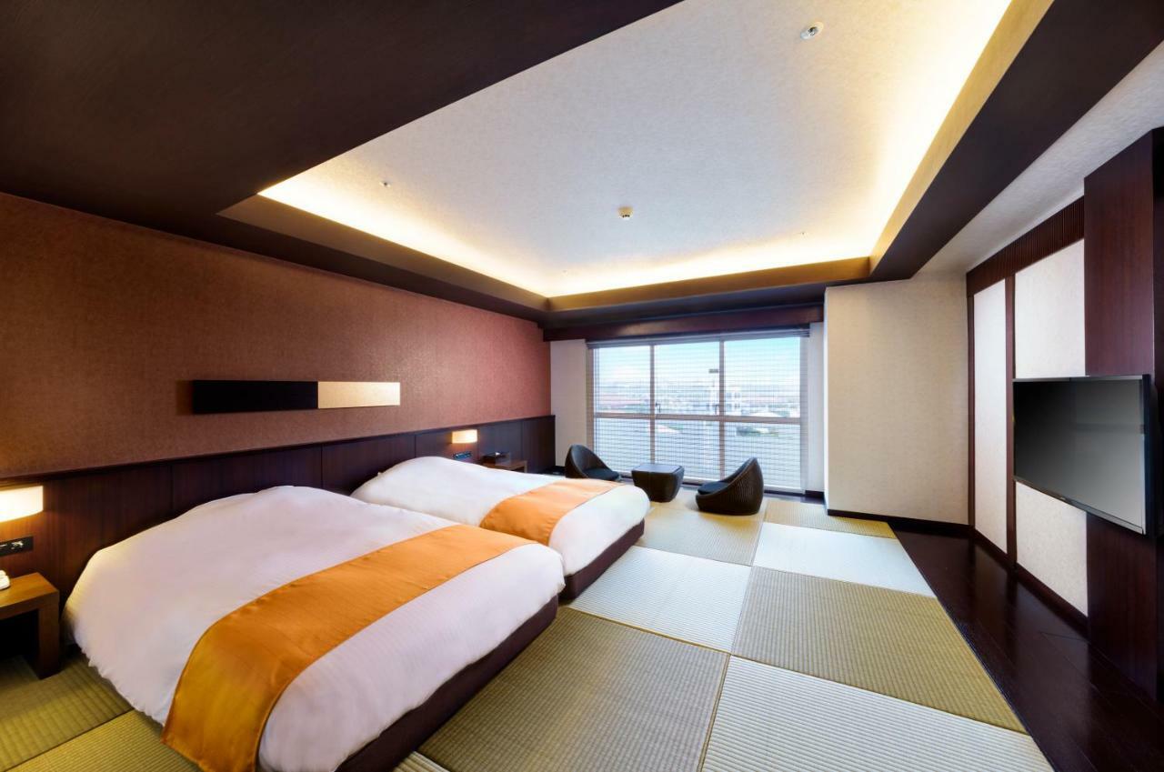 Royal Hotel Okinawa Zanpamisaki Йомитан Екстериор снимка